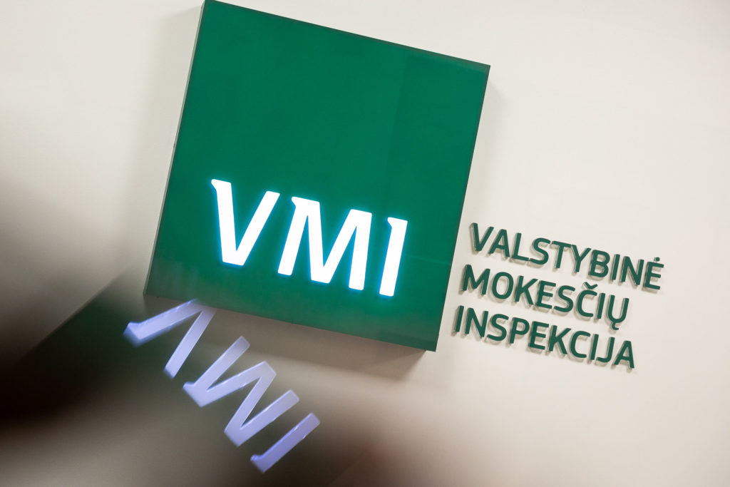 Kas administruoja baudų sumokėjimą už KET pažeidimus?
